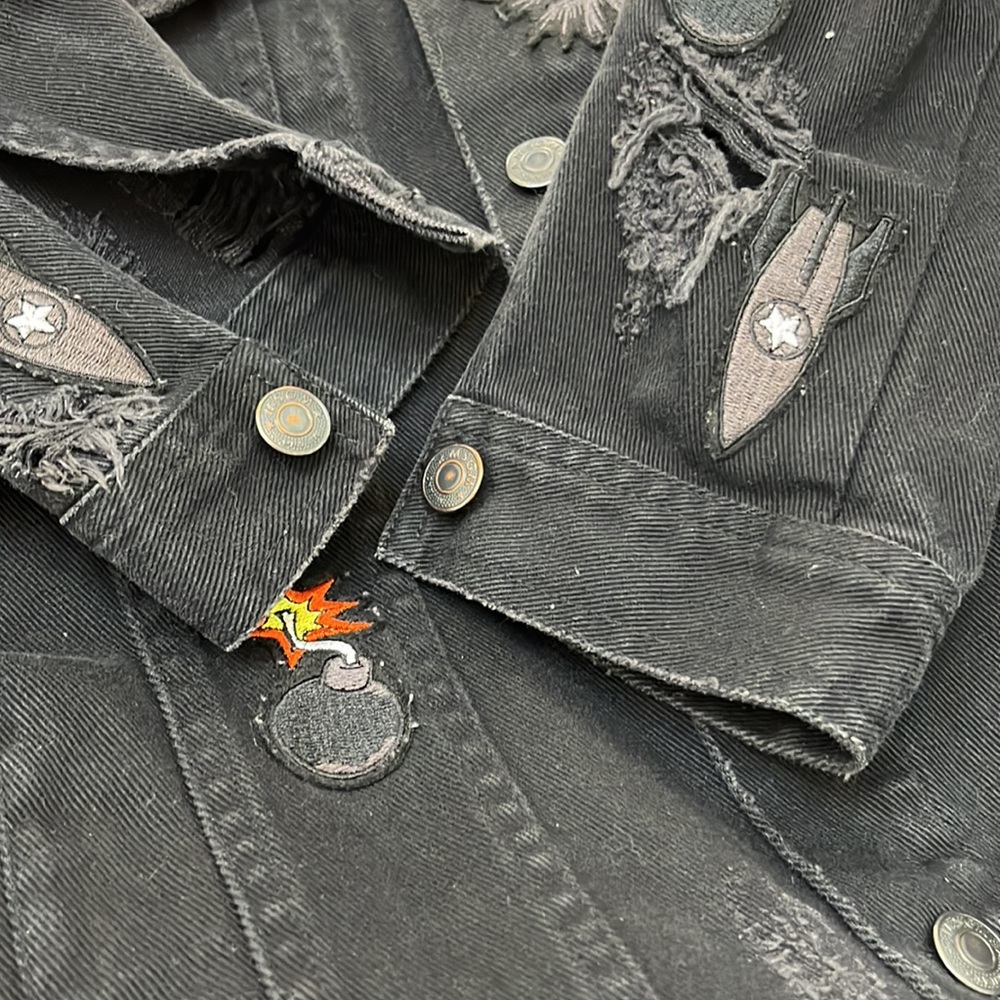 Msgm Patch Distressed Black Cotton Button Down Wo… - image 8